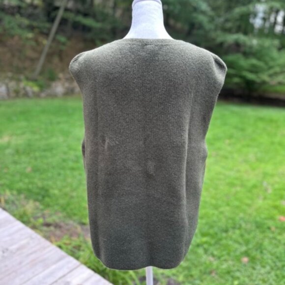 Uniqlo Women's Sleeveless V-Neck Sweater Vest - XL - Picture 2 of 3